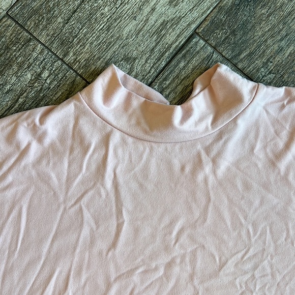 Cedar and gold pink top - Picture 3 of 5